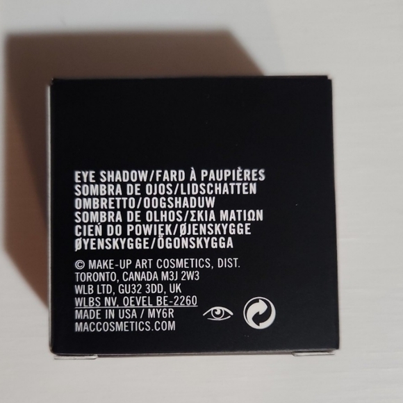 MAC Starry Night Frost Eye Shadow - Picture 8 of 10